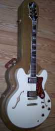 Epiphone Sheraton by Gibson Alpine White 1988.jpg